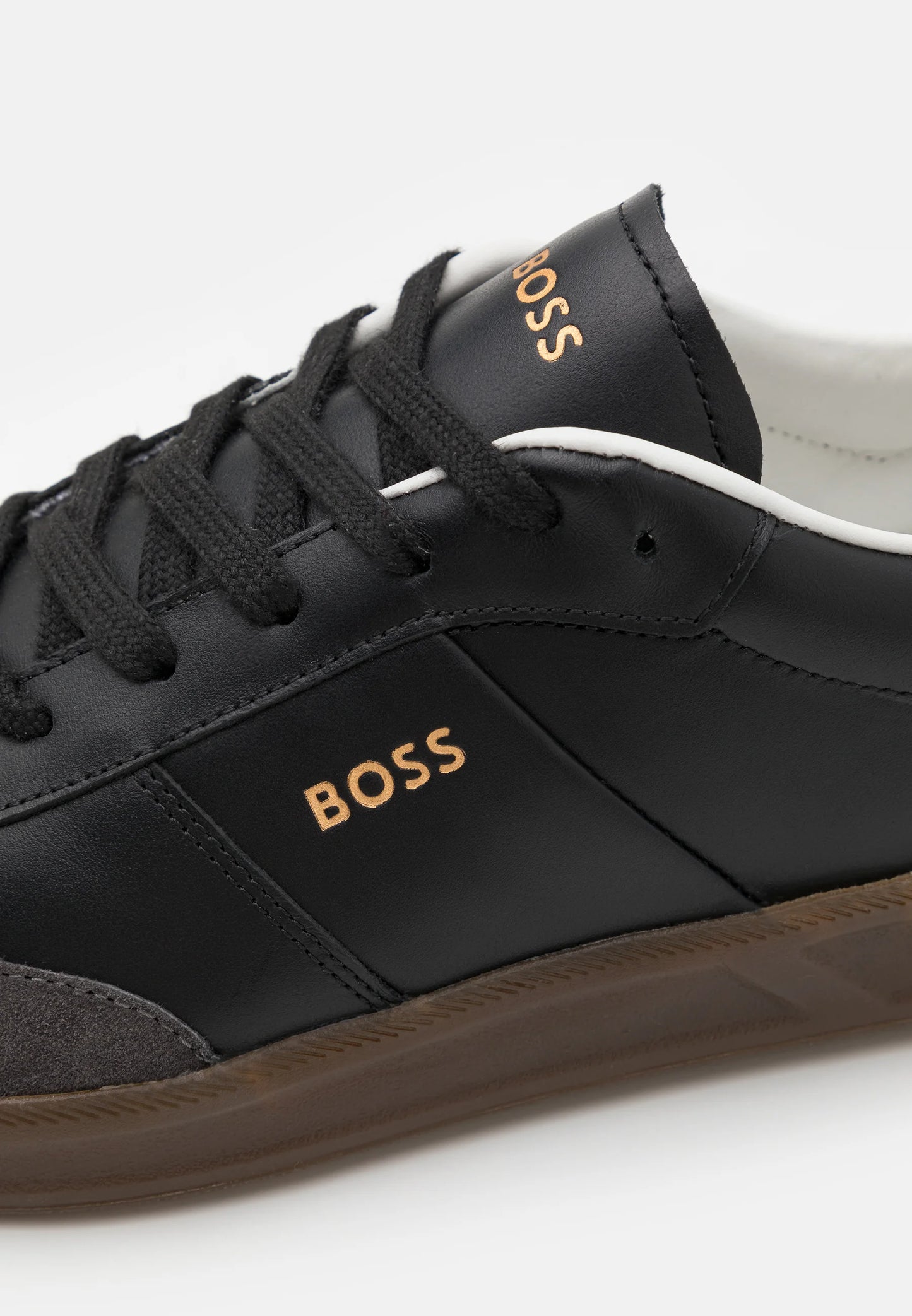 Tenis Pretos Couro e Camurca